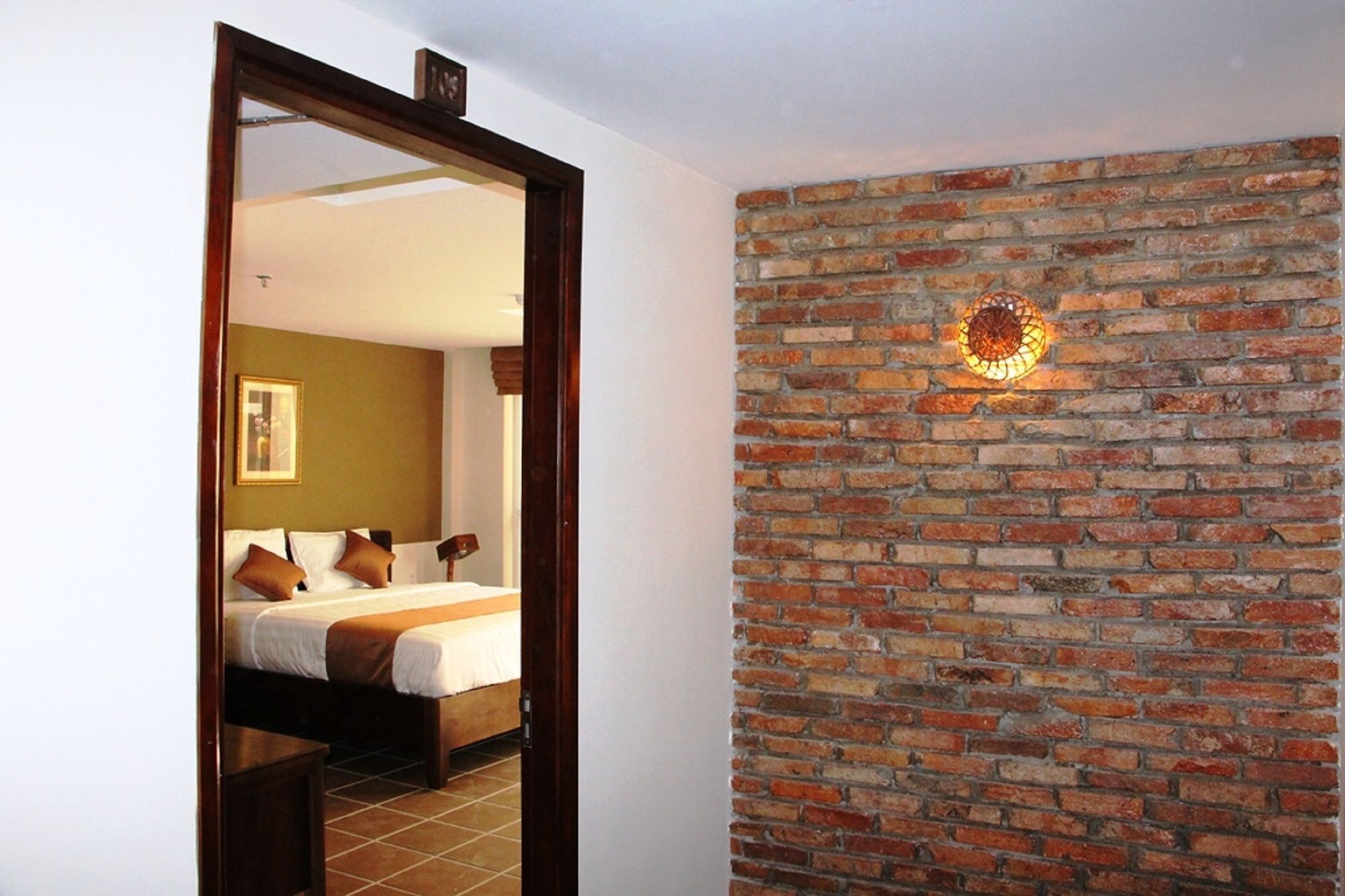 Ananas Family Hotel Ho Chi Minh City Exterior photo